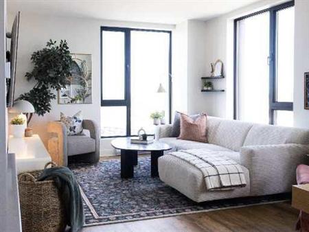 Condo luxe 16e étage | Vue incroyable | 2 stationnements (1 electrique)