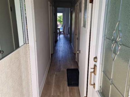 Charming Rosemont ground-floor 5-1/2 apartment