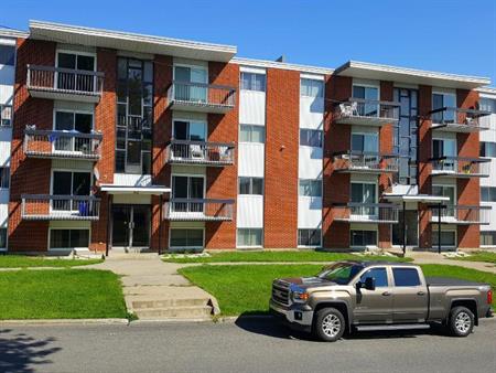 Grand 4 1/2 pour juillet