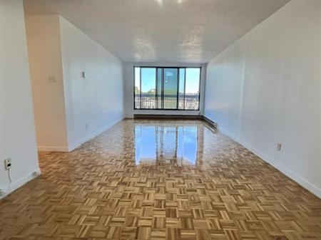 2 CH - 1 SDB - Montréal - $1,450 /mo