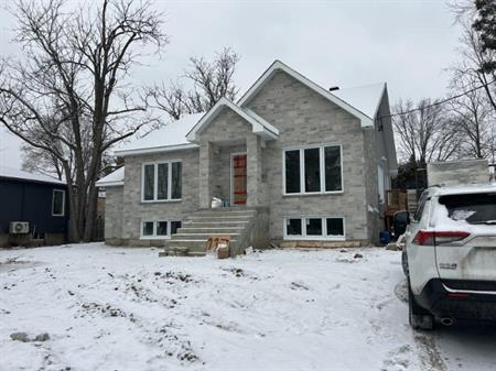 4 1/2 - Deux-Montagnes - 1 700 $/mois