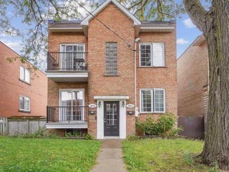 4 1/2 à Ahuntsic 2 chambres