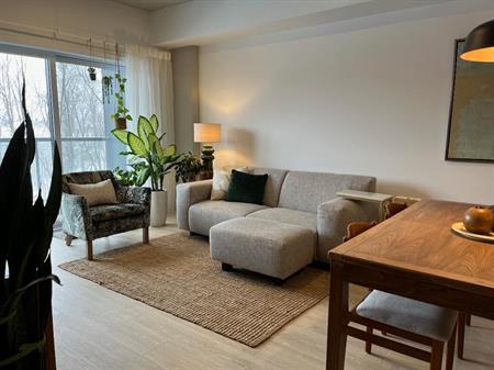 SUPERBE 4 1/2 pour le 1er MAI