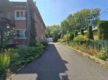 Superbe logement 4 ½ lumineux au vieux Chambly