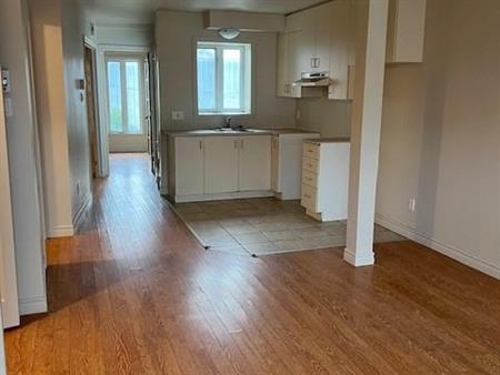 5 1/2 | occupation 1er juillet | Quartier Saint-Sauveur