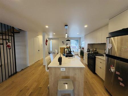 Maison de ville à louer Sainte-Foy / Sillery juillet 2026