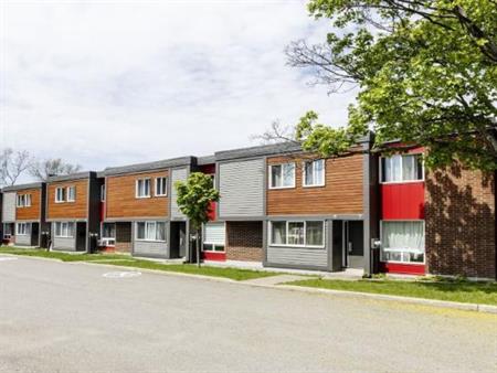 Maison de ville à louer juillet 2026