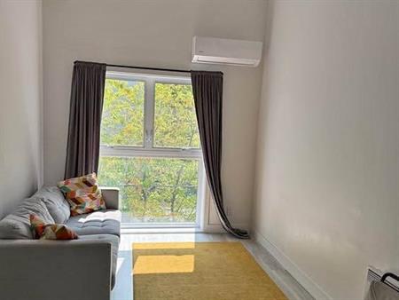 🏠 2 ½ lumineux à louer – Sherbrooke