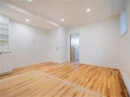 1 CH - 1 SDB - Montréal - $1,350 /mo