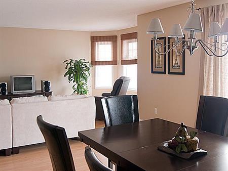 ✨ Magnifique 4 ½ au rez-de-chaussée – Confort, tranquillité et lumière !