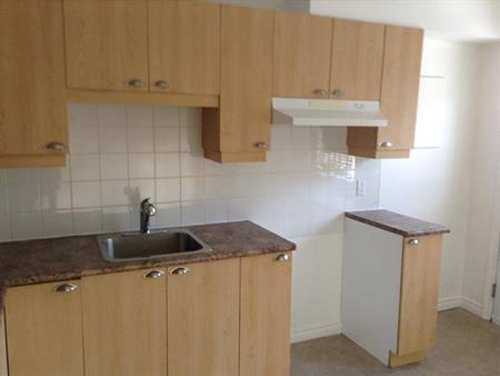 Appartement à louer 4 1/2 libre 1 er juillet 2026