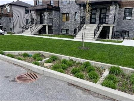 SUPERBE 5 1/2 STYLE CONDO