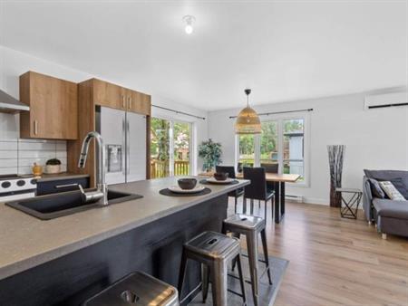 3 CH - 2 SDB - Bécancour - $2,025 /mo