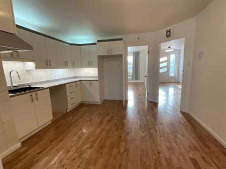 2 CH - 1 SDB - Québec - $1,150 /mo