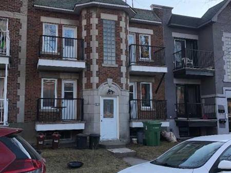 Logement 3 1/2 à louer à Villeray