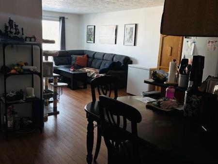 Superbe appartement 4 1/2 à Charlesbourg pour Mars