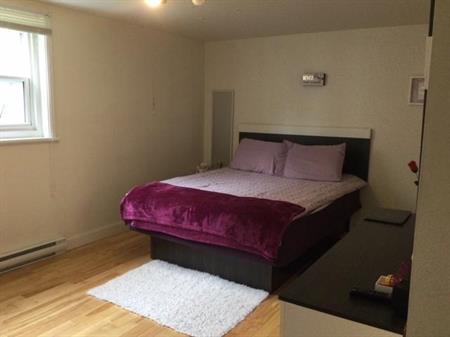 2½ STE-FOY, UNIVERSITÉ, CEGEP, 4 ÉLECTROS, BUS, CALME