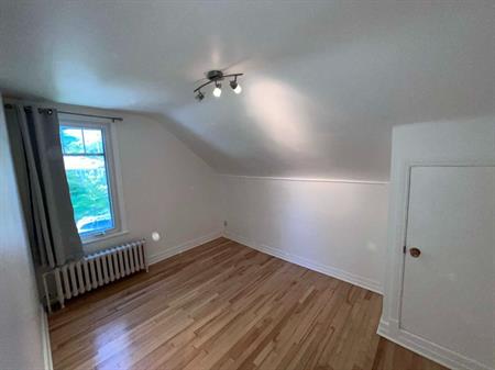 Logement 4 1/2 à louer - 950$ /mois