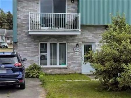 4 1/2 à louer - Entièrement restauré