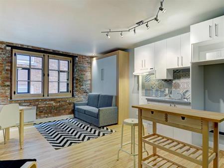 Loft entièrement meublé à louer Vieux-Québec octobre 2026
