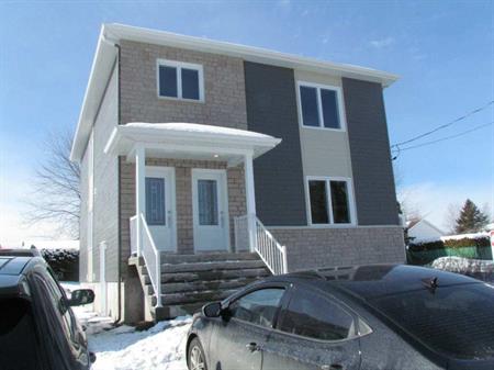 Grand 4 1/2 Charlesbourg Québec