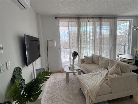 Magnifique et luxueux 3 et demi très bien situé