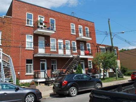 4 1/2 - Montréal (Lachine) - 2 100 $/mois