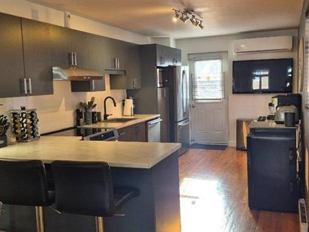 Appartement Spacieux et Lumineux / Spacious and Bright Apartement