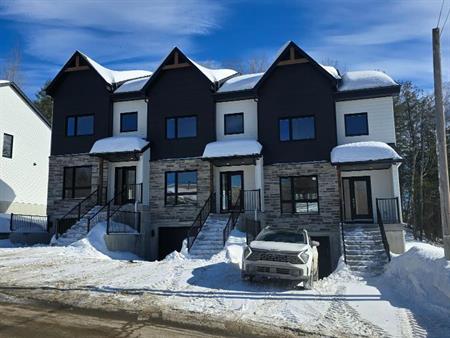 À LOUER - Maison de ville