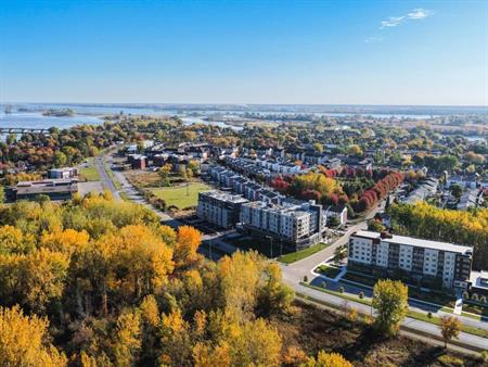 Le MileBrook : Habitations locatives 2 chambres à P-A-T - Condo / appartement / logement à louer Montréal Pointe-aux-Trembles