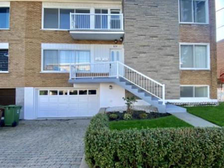 Grand 6 1/2 a louer arrondissement Saint-Laurent