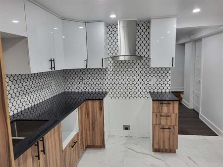 APPARTEMENT 5'1/2 À louer