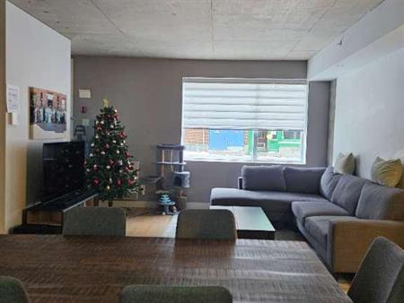 Maison de ville à louer 4 1/2 st-jean-baptiste