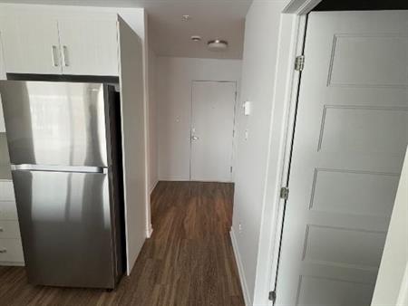 Appartement à louer – 1,5 mois gratuits !! Toutes les charges sont incluses! Stationnement gratuit !!!