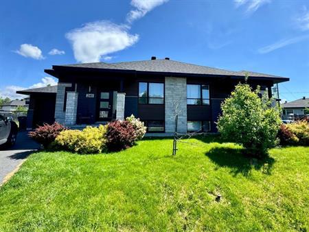 MAISON JUMELÉE AVEC GARAGE À LOUER - SOREL-TRACY