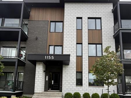 **Disponible Avril 2026** 2 chambres à coucher 2 salle de bain Appartement 4 1/2 spacieux