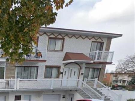 A LOUER 41/2 A ST LEONARD renovée de A a Z, balcon et terrasse