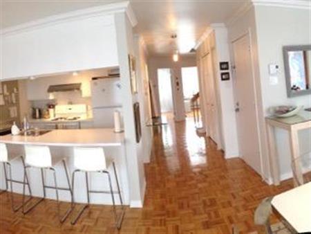 Logement luxueux sur 2 étages à St-Bruno 7 1/2 avec garage