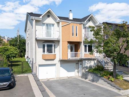 Grand appartement 7 1/2 a louer a Laval