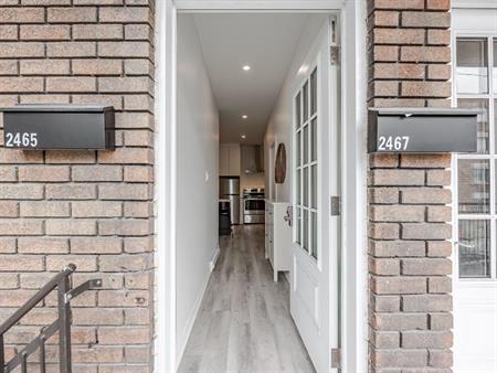 CHARMANT 5 ½ SEMI-MEUBLÉ À LOUER