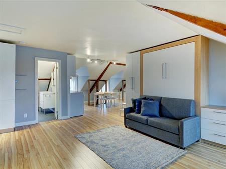 Loft entièrement meublé à louer Vieux-Québec juillet 2026