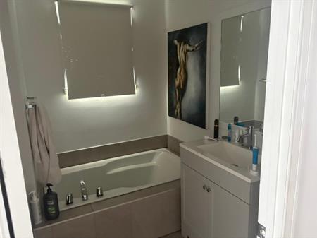 Beau 4 1/2 rénové à louer