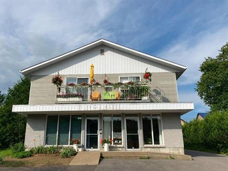 Appartement à louer 5 1/2