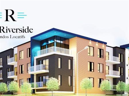 4 1/2 avec 2 sdb à louer Lasalle stationnement inclus.