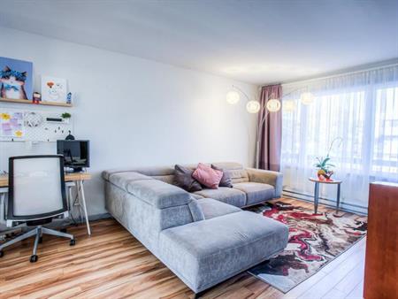 7 et demi a louer a sainte-rose laval (4 chambres 2 salles de bain)