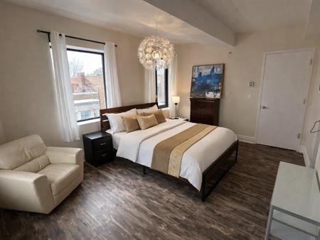 Condo tout meublé à ville-marie - Grand 4 et demi