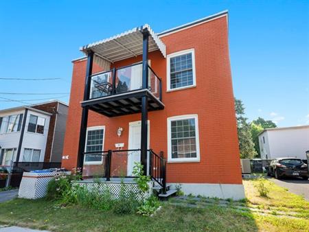 4 1/2 avec sous-sol dans bas de duplex au centre ville