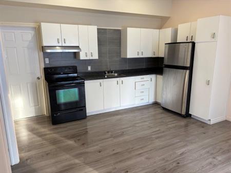 3 1/2 À LOUER VALCOURT