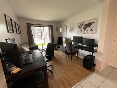 1 CH - 1 SDB - L'Ancienne-Lorette - $1,025 /mo