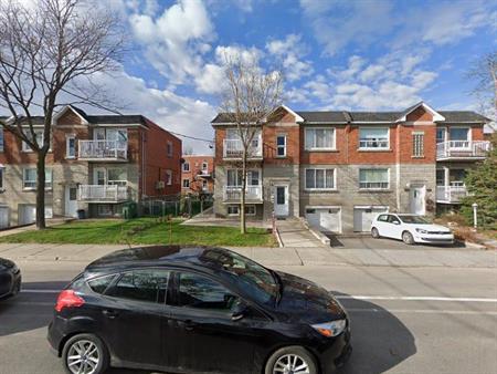 5 1/2 - Montréal (Rosemont) - 2 100 $/mois